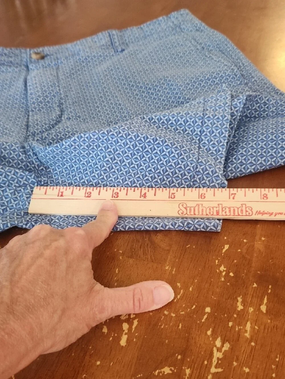 Vineyard Vines Men's Blue Geo-Print Flat Front Shorts Size 38